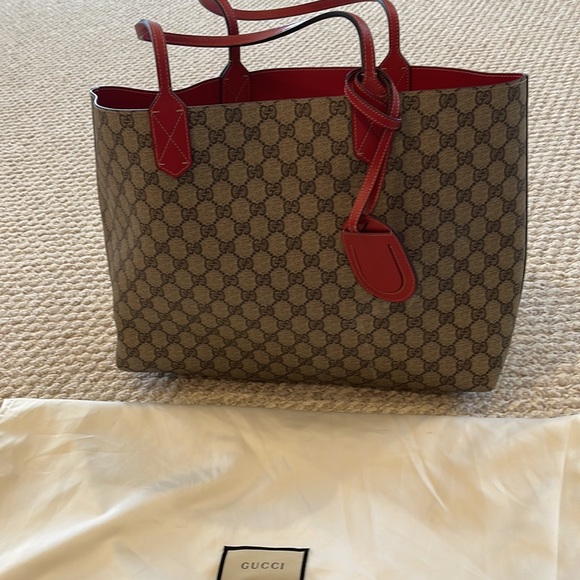 Gucci tote - Picture 2 of 3